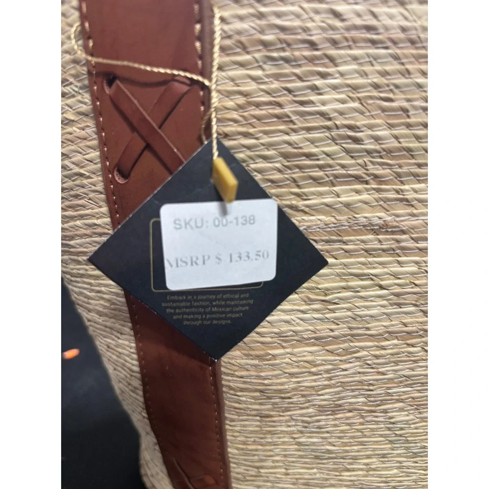 By Del Rio Woven Straw Tote Bag Brown Leather Straps Sustainable‎ Mexico 00-138